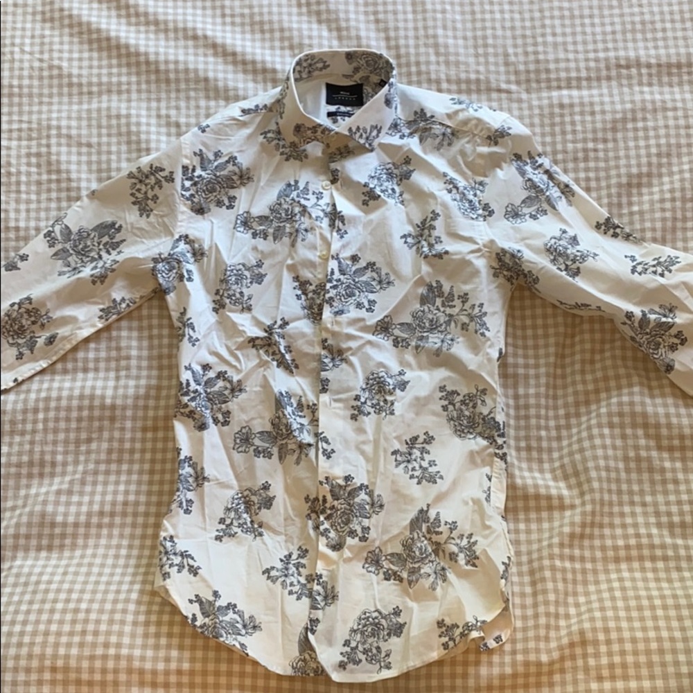Never worn slim fit chic floral print button down